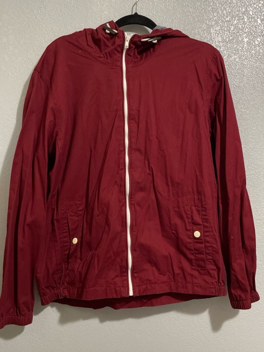 Nomad Men's Hooded Windbreaker in Burgundy